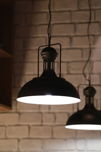 Lámparas vintage en un restaurante . —  Fotos de Stock