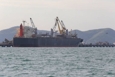 Derin deniz limanı deniz.