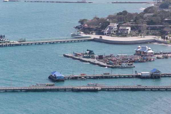 Hög vinkel utsikt över Koh sri chang island hamnen. — Stockfoto