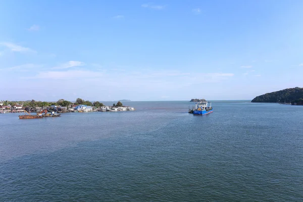 Flussmündung der Provinz Chanthaburi in Thailand. — Stockfoto