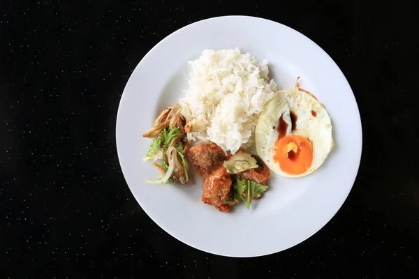 Fried Egg Fish Salads Eat Jasmine Rice White Dish Spicy — Stock Photo, Image