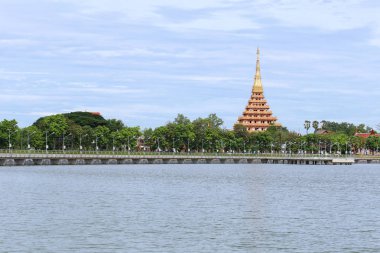 WAT Nong wang ve bueng gün zamanlı Kaennakorn lagün görüntülemek.