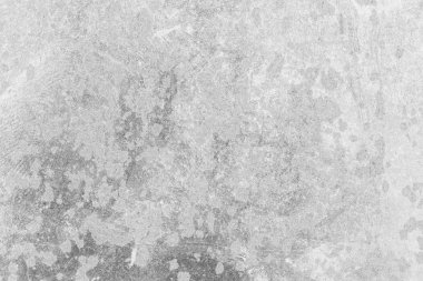 Beyaz paslı metal bir yüzeye.