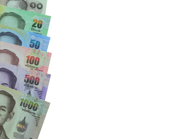 Billets de banque de Thaïlande empilés isolés sur fond blanc et h — Photo