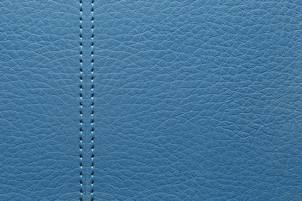 Surface du sac en cuir fond bleu . — Photo