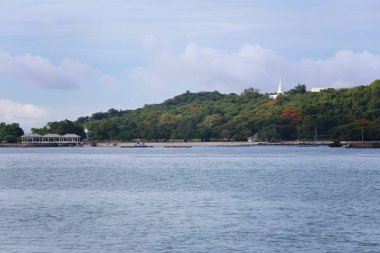 Pagoda Wat Asadhanphanimit Sichang Adası.