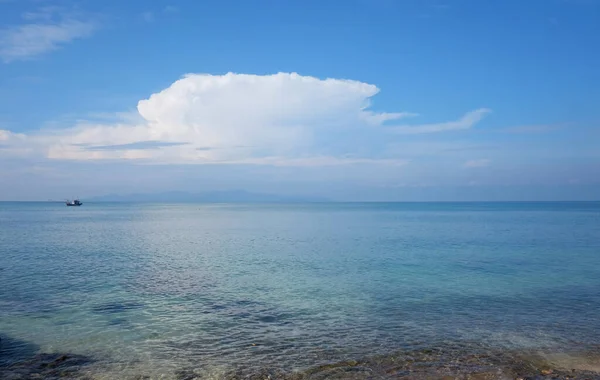 Kust i Chonburi provins dag tid av turistattraktioner i — Stockfoto