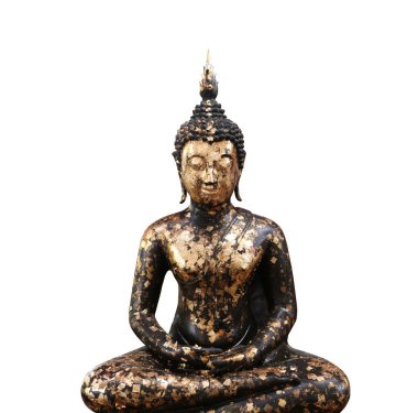 Beyaz arkaplanda izole edilmiş Buda heykeli.