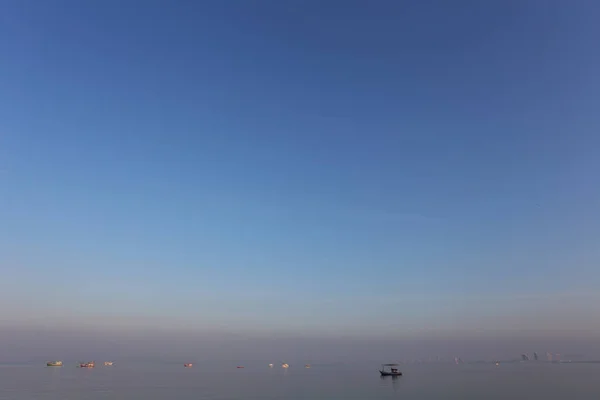 Blå Himmel Och Havsutsikt Vacker Natur Morgonen Ett Hav Chonburi — Stockfoto