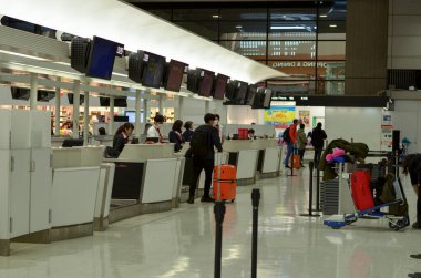 Havaalanı terminalinin içi