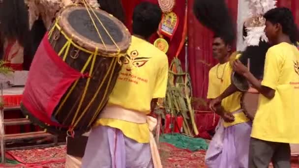 Der Schuss Einer Dhak Dhol Oder Speziellen Trommel Die Während — Stockvideo