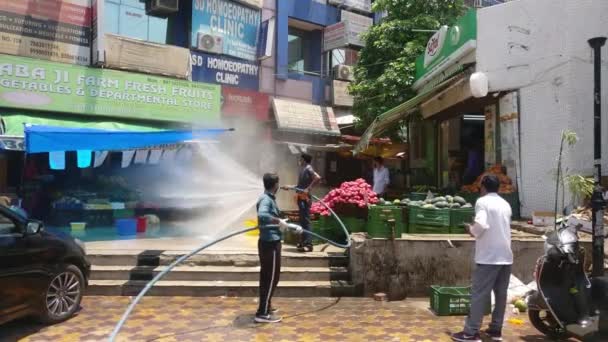 New Delhi Indien 2020 Sanering Pågår Genom Att Bespruta Klor — Stockvideo
