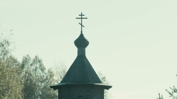 Landschap met oude houten Eritrese religies en steiger — Stockvideo