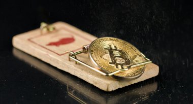 Bitcoin para fare kapanına düşüyor