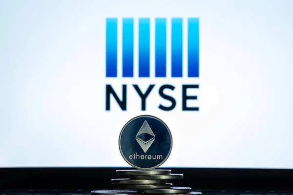 Logo NYSE con moneda Ethereum — Foto de Stock