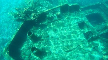 Su altında gemi enkazı, çok eski gemi denizin dibinde alınan, Zavratnica Hırvatistan