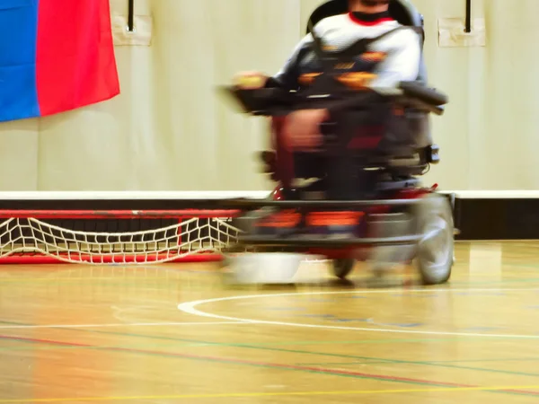 Хоккейный спорт для инвалидов — стоковое фото