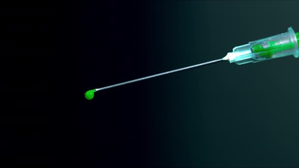 Seringue remplie de poison 