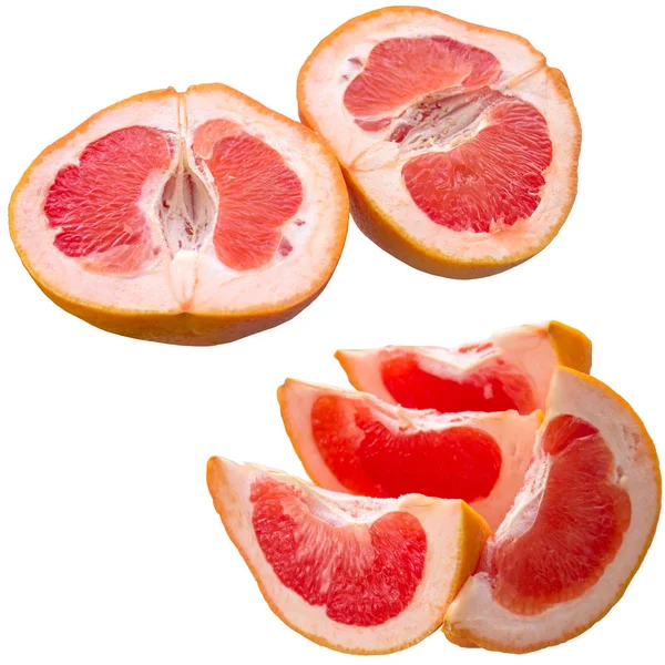 Citrice de grapefruit cu jumătate izolate pe alb . — Fotografie, imagine de stoc