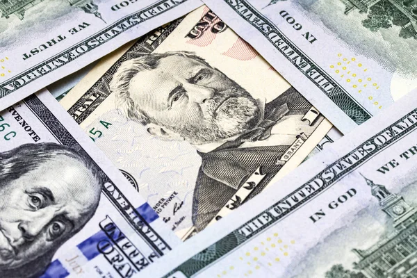 50 en 100 US Dollar geld — Stockfoto