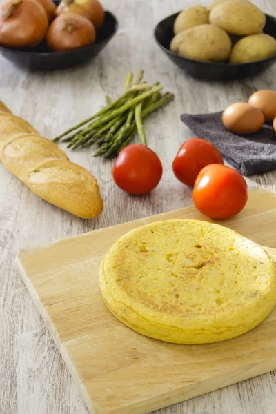 Omelette Pommes Terre Comme Plat Typiquement Espagnol Avec Différents Ingrédients — Photo