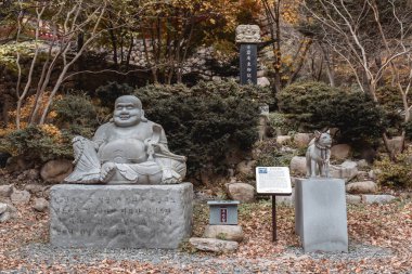Güney Kore 'deki Golgulsa Tapınağı' nda oturan Buda 'nın tapınağı