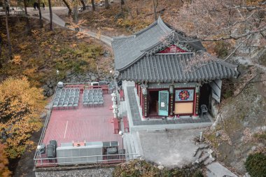 Gyongju Güney Kore 'deki Golgulsa Tapınağı' nda Sunmudo Dövüş Sanatları Eğitim Bahçesi