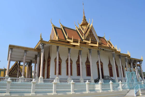 Beautiful Golden Temple Phnom Penh Royal Palace Cambodia — Stock Photo, Image