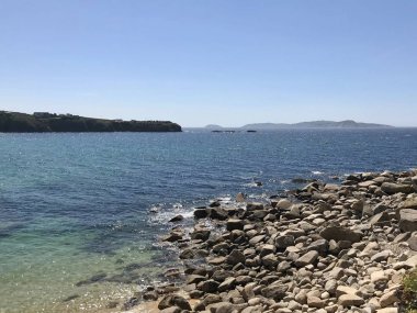 Sanxenxo, Pontevedra / İspanya - 26 Ağustos 2018: Sanxenxo 'daki Lanzada sahilinin görüntüsü