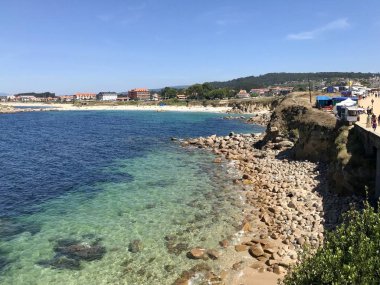 Sanxenxo, Pontevedra / İspanya - 26 Ağustos 2018: Sanxenxo 'daki Lanzada sahilinin görüntüsü