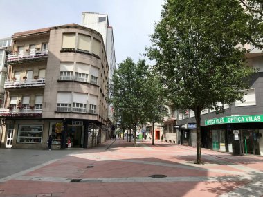 Pontevedra, Pontevedra / İspanya - 6 Temmuz 2018: Galiçya 'nın Pontevedra kentinin bir yaz günü manzarası