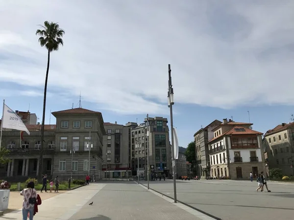 Pontevedra, Pontevedra / Espanha - 6 de julho de 2018: Vista do centro da cidade de Pontevedra, na Galiza, durante um dia de verão — Fotografia de Stock