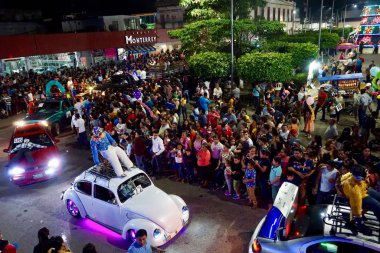 Comalcalco, Tabasco / Mexico - 30 Aralık 2019: Yeni Yıl Arifesi 'nin geçit töreni 