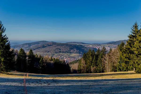 Kleine Wandeltocht Winterse Nieuwjaarsochtend Rond Ruppberg Bij Zella Mehlis Thüringen — Stockfoto