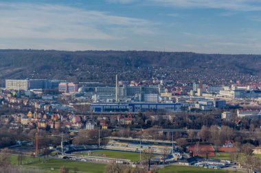 Jena - Thüringen / Almanya yakınlarındaki Çekirdek Dağları boyunca keşif turu