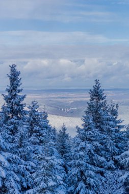First small winter hike along the Rennsteig through the Thuringian Forest - Schneekopf/Germany