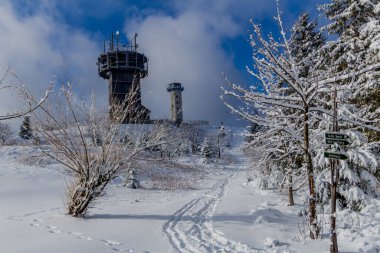 First small winter hike along the Rennsteig through the Thuringian Forest - Schneekopf/Germany