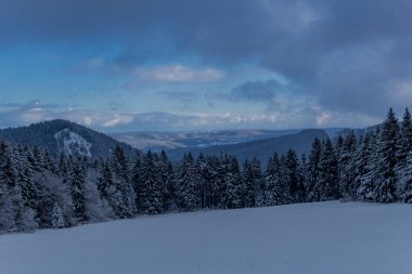 First small winter hike along the Rennsteig through the Thuringian Forest - Schneekopf/Germany