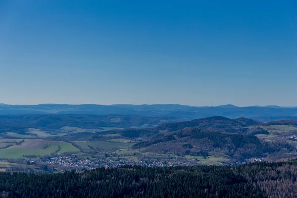 Primeiro Passeio Primavera Dia Ensolarado Pela Floresta Turíngia Steinbach Hallenberg — Fotografia de Stock