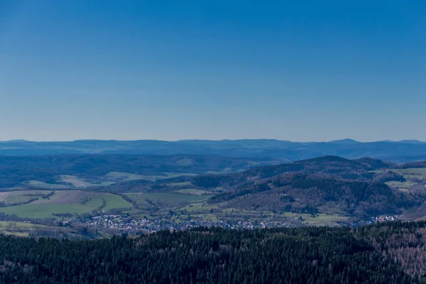 Primeiro Passeio Primavera Dia Ensolarado Pela Floresta Turíngia Steinbach Hallenberg — Fotografia de Stock