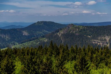 Thringer Wald / Almanya 'da Thringer Ormanı boyunca farklı yerlerde yürüyüş yapmak