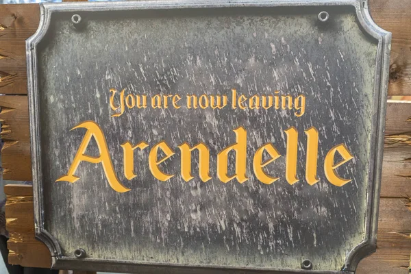 Arendelle signboard from Frozen 2 Magical Journey. This event is a promotion for new Disney blockbuster movie — Stock Photo, Image