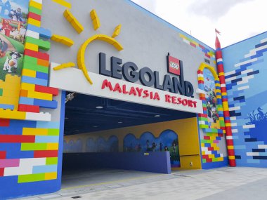 Legoland Malezya Tatil Köyü 'ndeki atmosfer Asya' da açılan ilk Legoland parkıdır..
