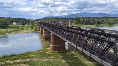 Victoria Köprüsü 'ndeki Horizon Demiryolu Hattı, Kuala Kangsar, Malezya