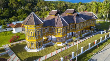 Royal Museum in Royal town kuala Kangsar, Malezya 'nın başkenti Perak' ta bulunan geleneksel bir Malay mimarisidir.