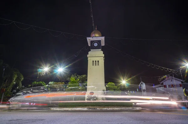 Torre Del Reloj Memorial Abedul Encuentra Rotonda Corazón Kuala Kangsar — Foto de Stock