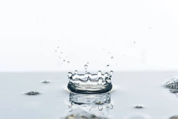 Salpicos de água fundo — Fotografia de Stock