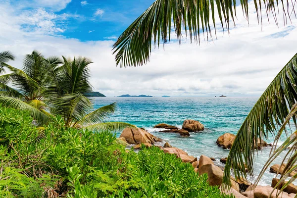 İnanılmaz bir tropikal plaj fotoğrafı — Stok fotoğraf