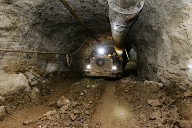 Madencilik sektörü. Metal cevheri mekanik ulaşım