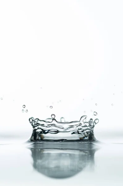 Foto av vatten stänk och ripples bakgrund — Stockfoto